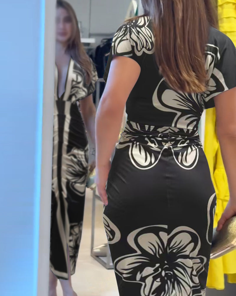 Floral Print Deep V Neck Short Sleeve Ruched Maxi Dress Casual Slit Front Vacation Dress