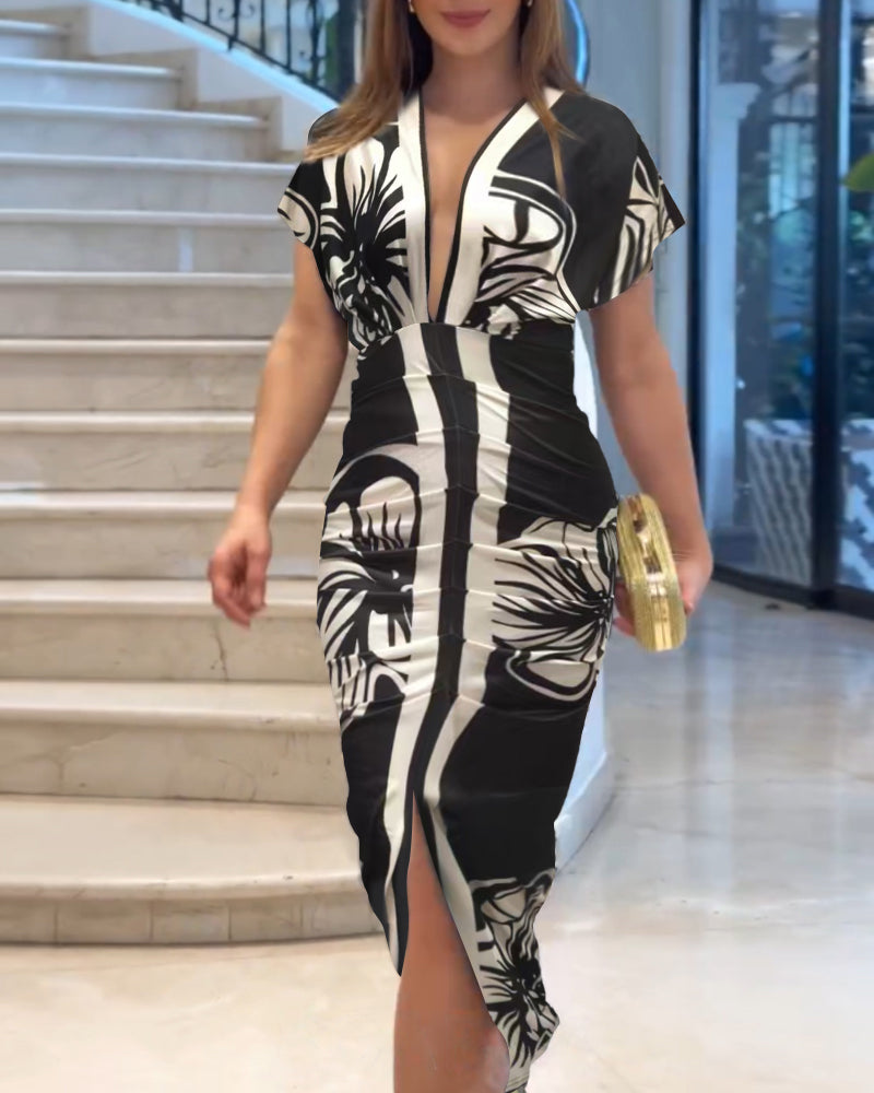 Floral Print Deep V Neck Short Sleeve Ruched Maxi Dress Casual Slit Front Vacation Dress